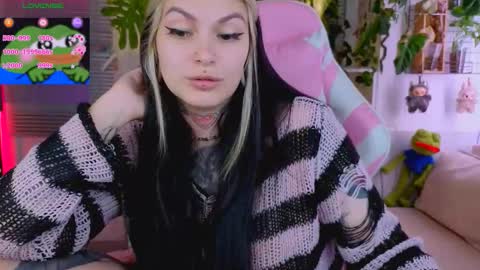 Snapshot of jelyaa chatting on September 12, 2025, 3:23 pm Jelya online show from September 12, 2025, 3:23 pm