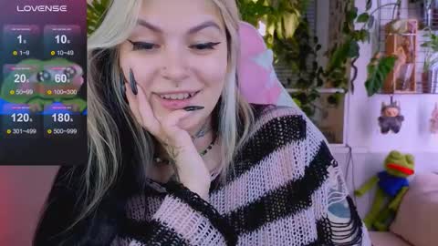 Snapshot of jelyaa chatting on September 16, 2025, 3:35 pm Jelya online show from September 16, 2025, 3:35 pm