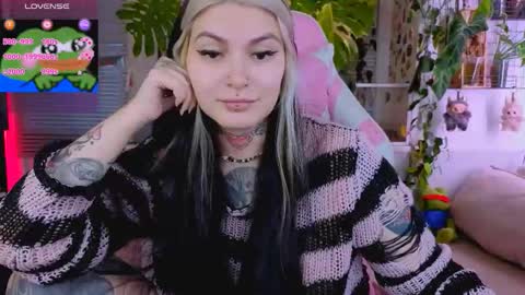 Snapshot of jelyaa chatting on October 18, 2025, 11:33 am Jelya online show from October 18, 2025, 11:33 am