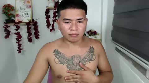 Snapshot of jem_fuckboyx chatting on December 4, 2024, 4:16 pm Jem online show from December 4, 2024, 4:16 pm