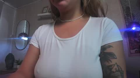 Snapshot of jen_rose_ chatting on June 20, 2026, 8:22 pm jen_rose_ online show from June 20, 2026, 8:22 pm