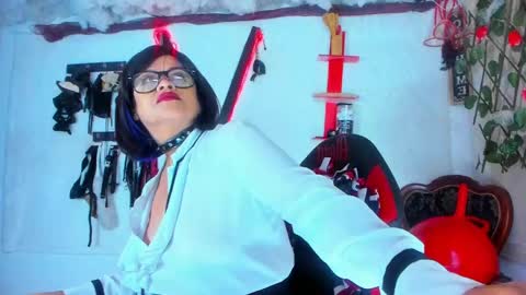 Snapshot of jena_derbo chatting on February 25, 2025, 10:26 am jena_derbo online show from February 25, 2025, 10:26 am