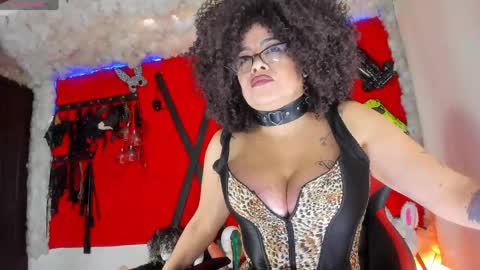 jena_rosse online show from May 17, 2026, 10:44 am
