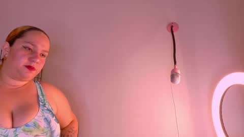 Snapshot of jenacooper__ chatting on November 5, 2025, 3:06 am Jena online show from November 5, 2025, 3:06 am