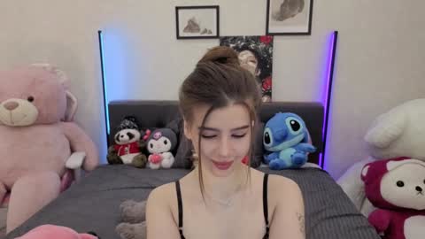 Dolly online show from November 30, 2025, 1:26 pm