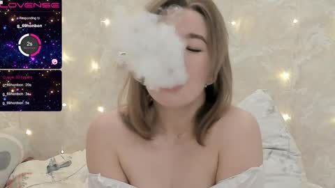 Snapshot of jeniferji chatting on December 6, 2024, 5:44 pm EvaSileZ online show from December 6, 2024, 5:44 pm