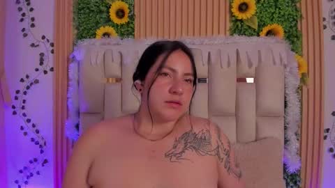 jeniferpowell_nm online show from November 20, 2025, 8:52 pm