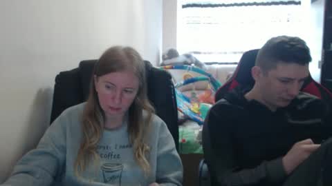 Snapshot of jenisandpeter chatting on October 16, 2025, 7:20 am JenisAndPeter online show from October 16, 2025, 7:20 am