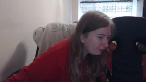 Snapshot of jenisandpeter chatting on November 12, 2025, 6:14 am JenisAndPeter online show from November 12, 2025, 6:14 am