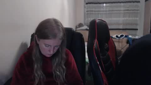 Snapshot of jenisandpeter chatting on November 16, 2025, 8:14 pm JenisAndPeter online show from November 16, 2025, 8:14 pm