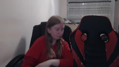 Snapshot of jenisandpeter chatting on November 20, 2025, 7:13 pm JenisAndPeter online show from November 20, 2025, 7:13 pm