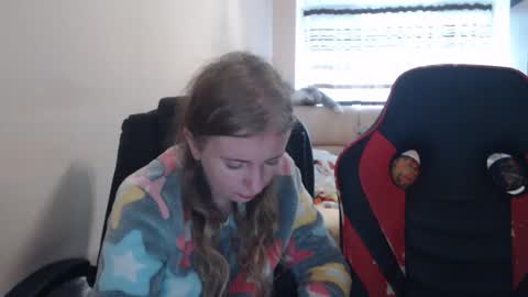 Snapshot of jenisandpeter chatting on November 25, 2025, 6:46 am JenisAndPeter online show from November 25, 2025, 6:46 am