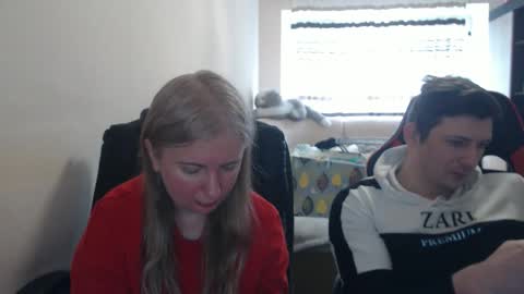 JenisAndPeter online show from April 11, 2026, 7:45 am