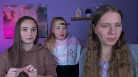 Snapshot of jenna_elayne chatting on December 15, 2025, 9:35 am jenna_elayne online show from December 15, 2025, 9:35 am