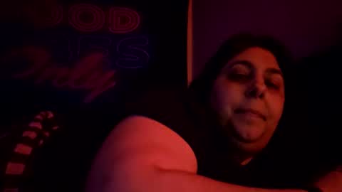 Snapshot of jennabrady chatting on January 15, 2025, 12:19 am  Dragon Queen. Be my Dragon --  and  online show from January 15, 2025, 12:19 am