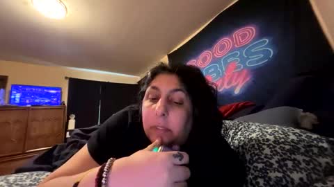 Snapshot of jennabrady chatting on October 9, 2025, 4:16 pm  Dragon Queen. Be my Dragon --  and  online show from October 9, 2025, 4:16 pm