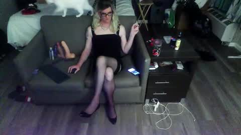 Jenna Cross online show from April 11, 2026, 2:49 am