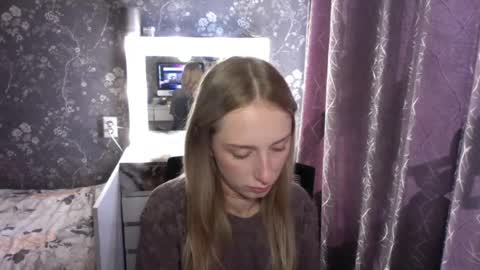 Snapshot of jennalomer chatting on June 6, 2026, 12:43 pm Jenna online show from June 6, 2026, 12:43 pm