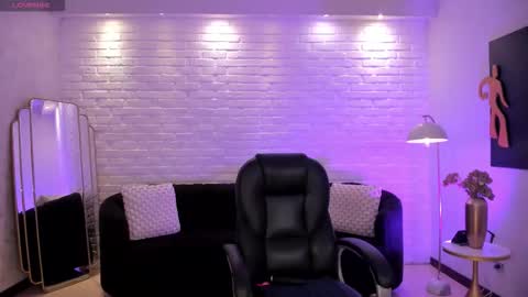 Jenna Olson  online show from February 3, 2026, 6:24 pm