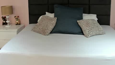 jenner_madison online show from January 16, 2026, 10:52 am