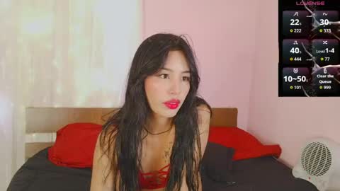 Snapshot of jenner_mills chatting on April 19, 2026, 7:27 pm Jenner online show from April 19, 2026, 7:27 pm