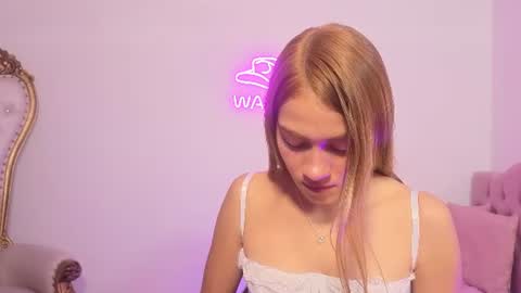 Snapshot of jenner_tay chatting on June 12, 2026, 3:05 am jenner online show from June 12, 2026, 3:05 am