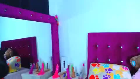 jenn online show from September 27, 2025, 7:13 am