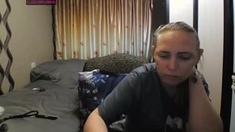 Snapshot of jennideep chatting on April 24, 2026, 5:26 pm JenniDeep online show from April 24, 2026, 5:26 pm