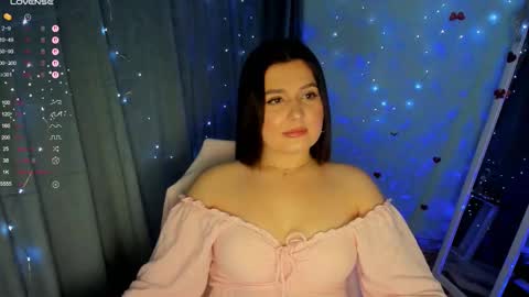 Snapshot of jennie_berry chatting on November 11, 2025, 7:58 pm Jennie online show from November 11, 2025, 7:58 pm