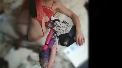 Jennie bttmcd online show from November 16, 2025, 1:39 pm