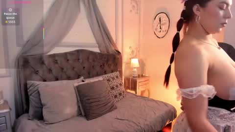 Snapshot of jenniekim_18 chatting on October 5, 2025, 1:20 pm Jennie online show from October 5, 2025, 1:20 pm