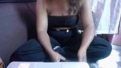 Snapshot of jenniella chatting on September 11, 2025, 10:59 am jenniella online show from September 11, 2025, 10:59 am