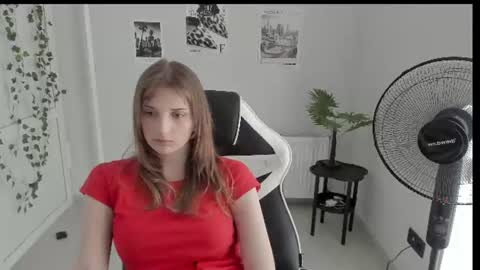 Snapshot of jenniestar chatting on June 22, 2026, 3:20 pm Karla online show from June 22, 2026, 3:20 pm
