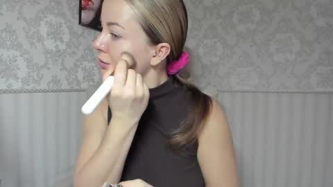 Jennifer online show from February 4, 2026, 11:27 am