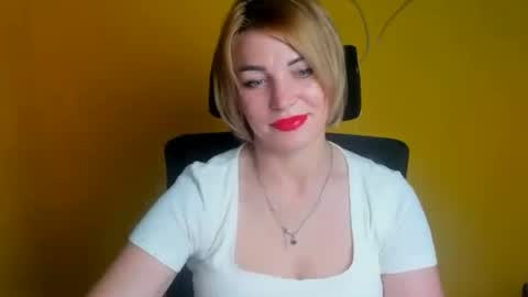 Jennifer online show from July 3, 2026, 12:00 pm