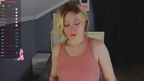 Snapshot of jennifer_mathis chatting on October 31, 2025, 4:08 pm jennifer_mathis online show from October 31, 2025, 4:08 pm