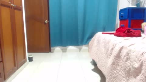 Snapshot of jennifer_t chatting on March 9, 2025, 8:07 am jennifer_t online show from March 9, 2025, 8:07 am