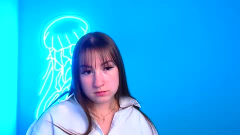 Jennifer online show from December 22, 2024, 9:33 am