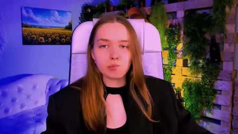 Snapshot of jennifergraces chatting on October 28, 2025, 8:40 am Jennifer online show from October 28, 2025, 8:40 am