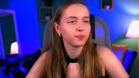 Snapshot of jennifergraces chatting on October 29, 2025, 1:46 pm Jennifer online show from October 29, 2025, 1:46 pm