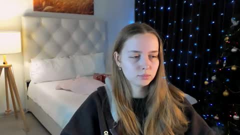 Snapshot of jennifergraces chatting on January 13, 2026, 12:54 pm Jennifer online show from January 13, 2026, 12:54 pm