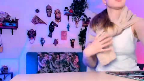 Snapshot of jennifergraces chatting on May 26, 2026, 6:15 pm Jennifer online show from May 26, 2026, 6:15 pm