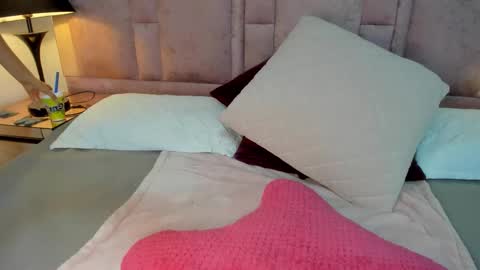 U can call me Angel online show from October 7, 2025, 6:21 am