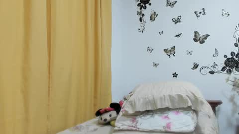 jenniferloveyou online show from November 8, 2025, 9:20 am