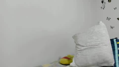 Snapshot of jenniferloveyou chatting on April 2, 2026, 10:24 am jenniferloveyou online show from April 2, 2026, 10:24 am