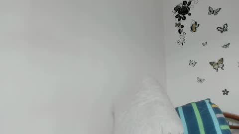 Snapshot of jenniferloveyou chatting on May 10, 2026, 12:32 pm jenniferloveyou online show from May 10, 2026, 12:32 pm
