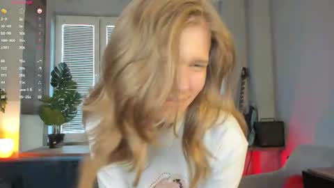 Snapshot of jenniferrakow chatting on June 20, 2026, 7:11 am Sofia online show from June 20, 2026, 7:11 am