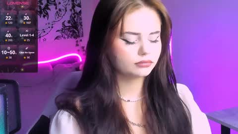 Jenni online show from December 22, 2024, 6:15 pm