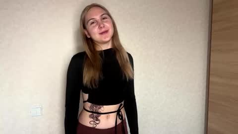 Snapshot of jennimarquis chatting on October 8, 2025, 2:04 pm Emilia online show from October 8, 2025, 2:04 pm