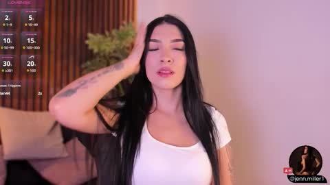 Snapshot of jennmiller_ chatting on October 24, 2025, 12:12 pm online show from October 24, 2025, 12:12 pm